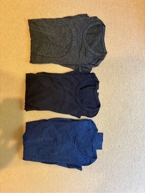 Lululemon Swiftly Tech Long-Sleeve hip length tops